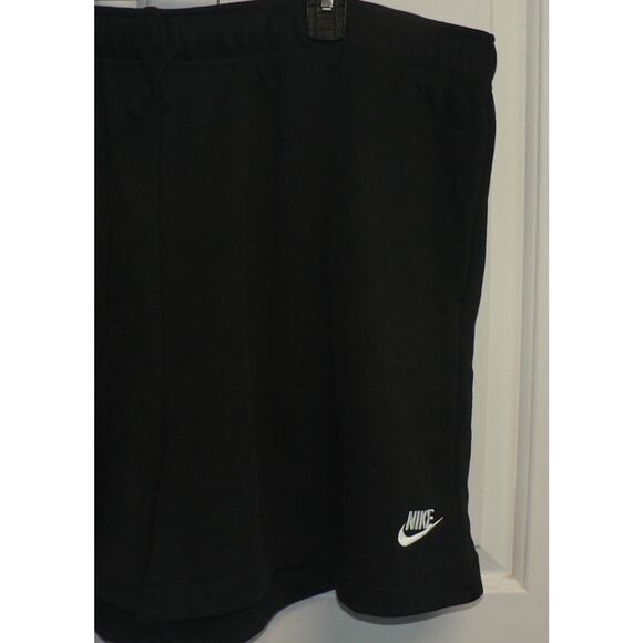 Nike Women's Plus Size Club Fleece Elastic Waist Shorts Black White Logo 2X $45 - Picture 5 of 6